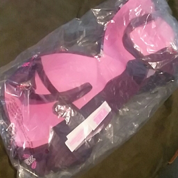 Wireless lightly lined Wear Everywhere VS PINK Bra - Picture 3 of 8